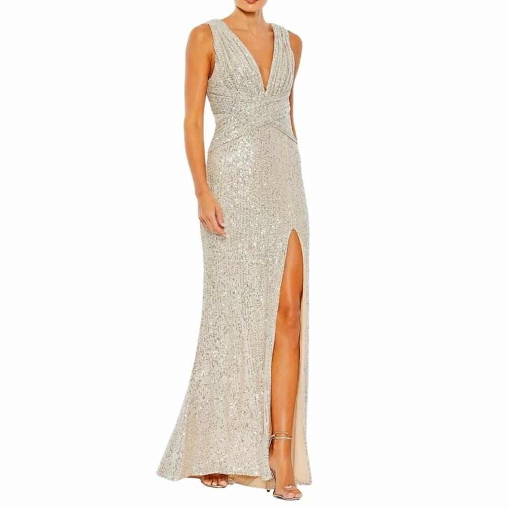 NWT 2 Champagne Beige Mac Duggal Ieena Sequin Slit Sheath Long Gown Dress V-Neck